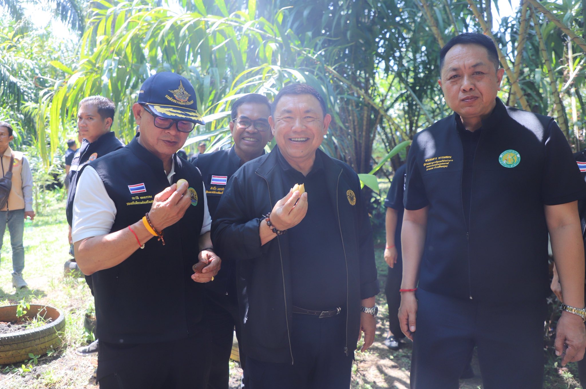 title - เลขาฯ ส.ป.ก. พร้อมคณะ ร่วมลงพื้นที่ติดตามคณะ รมช.กษ. ตรวจราชการ ณ ตำบลอ่าวลึก